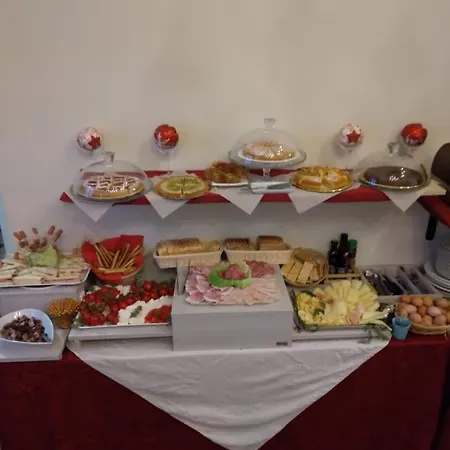 Hotel Umberto House 3*