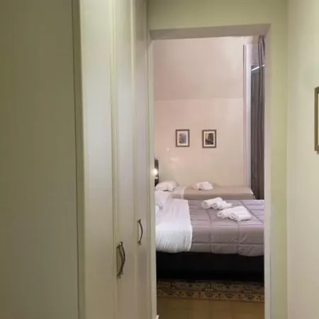 Umberto House Hotel 3*