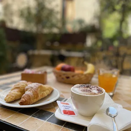 Umberto House Hotel 3*