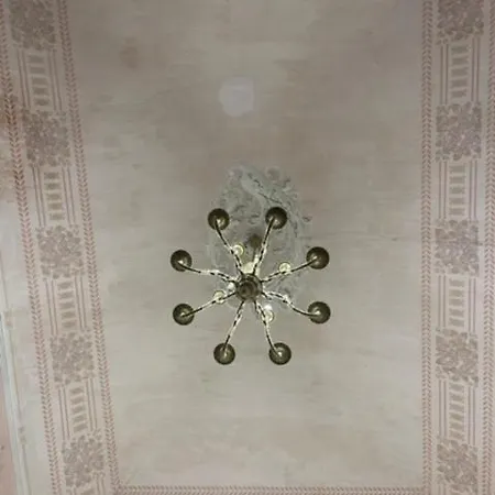 Umberto House Hotel