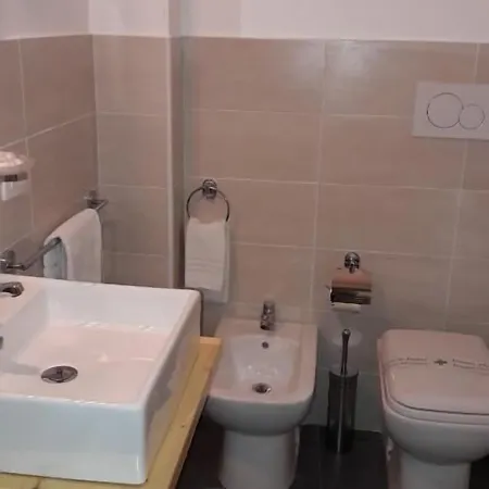 Hotell Umberto House 3*